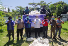 Galeri foto-foto saat Fraksi PAN DPR RI dan DPW PAN Papua, menyerahkan Bantuan Paket Bama kepada DPD PAN Kota Jayapura