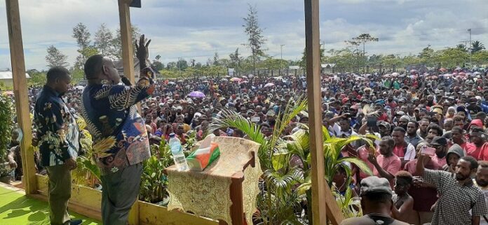 Paslon DY-EM Gelar Syukuran Peresmian Sekretariat dan Pengutusan Tim Pemulihan Yahukimo