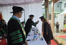 Unaim Yapis Wamena Wisudakan 204 Mahasiswa Tahun Akademis 2025