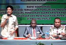 Yanni: Papua Butuh Grand Design SDM Berbasis Otsus untuk Atasi Krisis Guru Agama